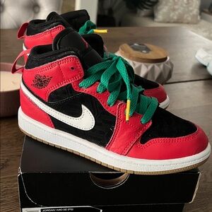 Jordan 1 Mid SE Black and Fire Red